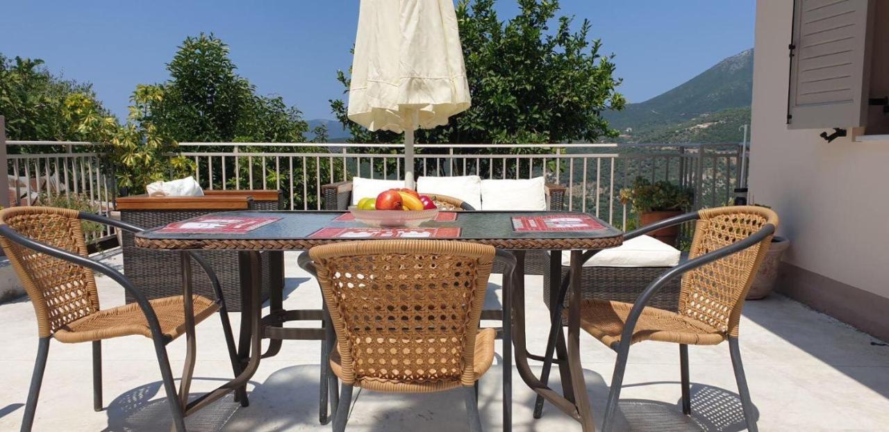 Villa George Poros House Esterno foto