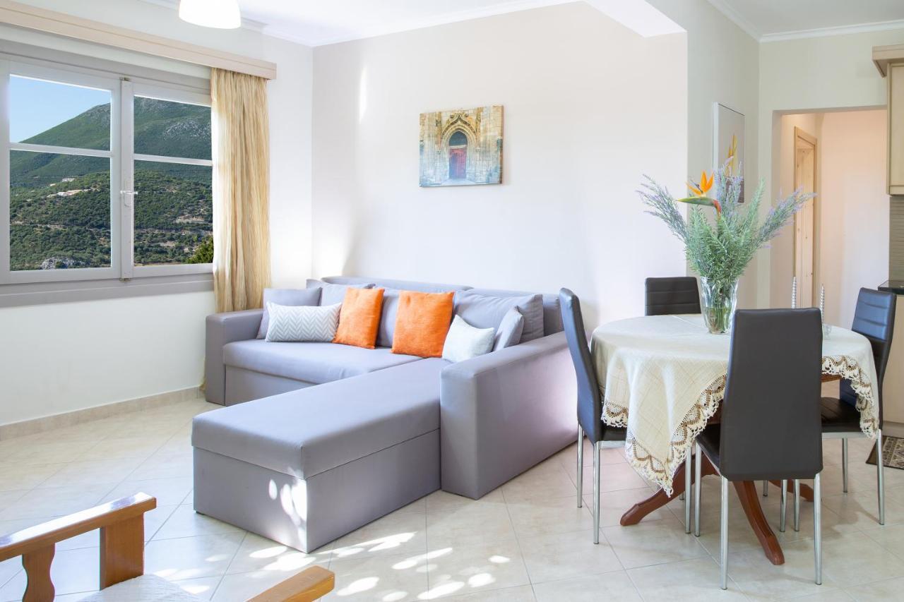 Villa George Poros House Esterno foto